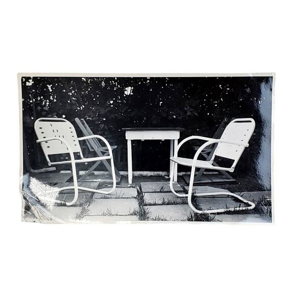 Vtg Summer Patio Furniture Monochrome Photography Found Snapshot Landscape - Picture 1 of 4